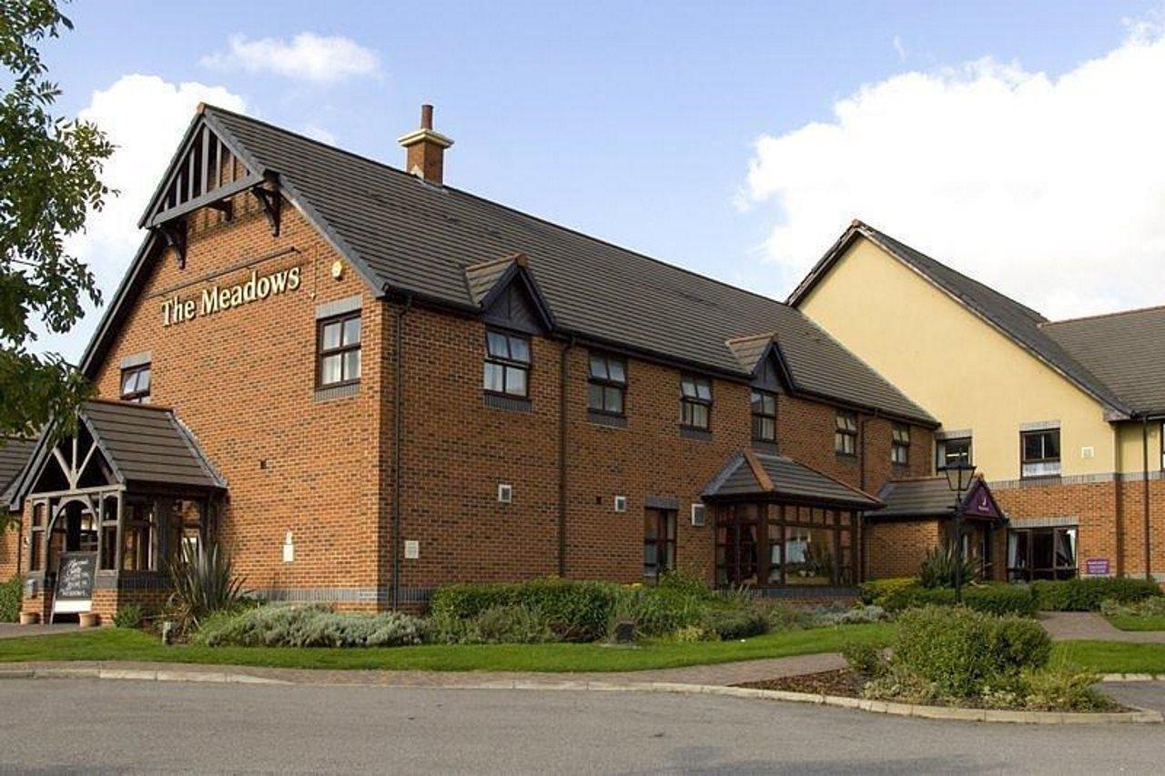 Premier Inn Barnsley Wombwell Екстер'єр фото