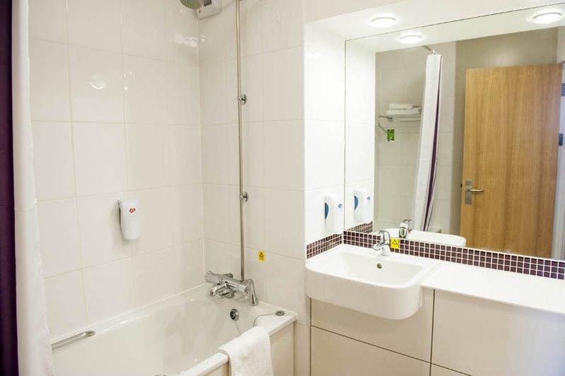 Premier Inn Barnsley Wombwell Екстер'єр фото