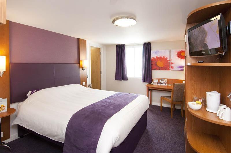 Premier Inn Barnsley Wombwell Екстер'єр фото